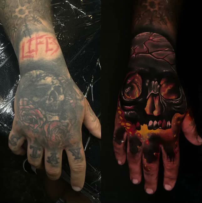 Cover-up en la mano, tatuador Alexander Terrero Sánchez · Tallahassee