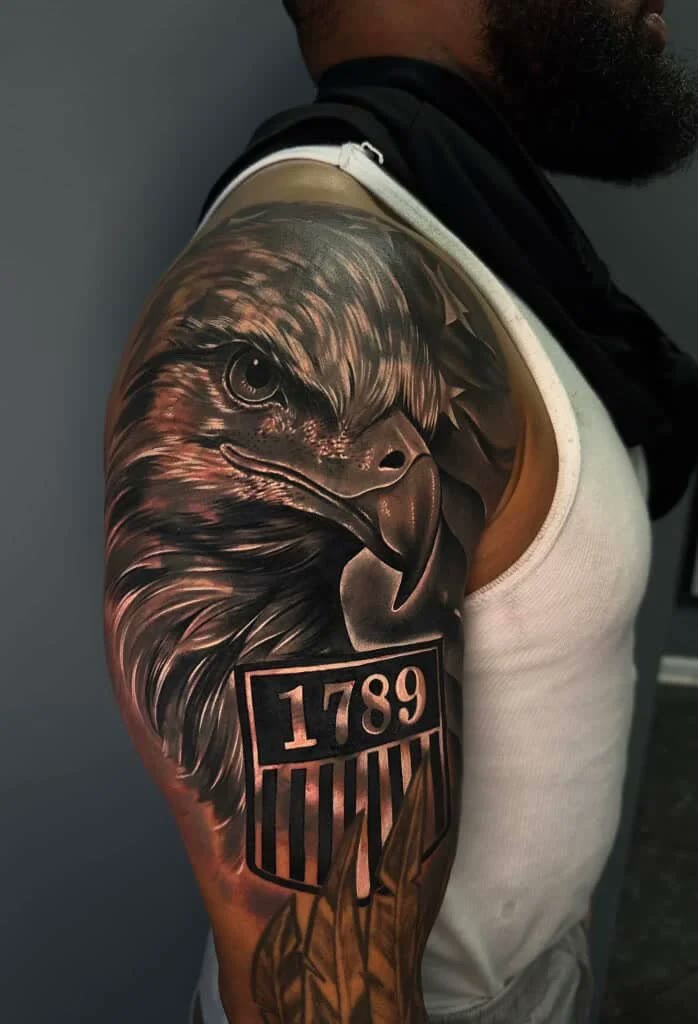 Águila y escudo 1789, tatuador Alexander Terrero Sánchez · Tallahassee